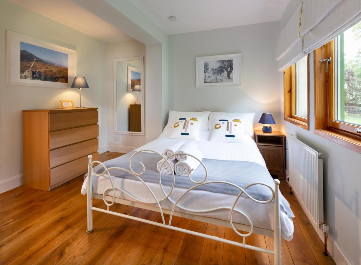 Glentruim Homestay B&B And Glamping Pods Newtonmore Exterior photo