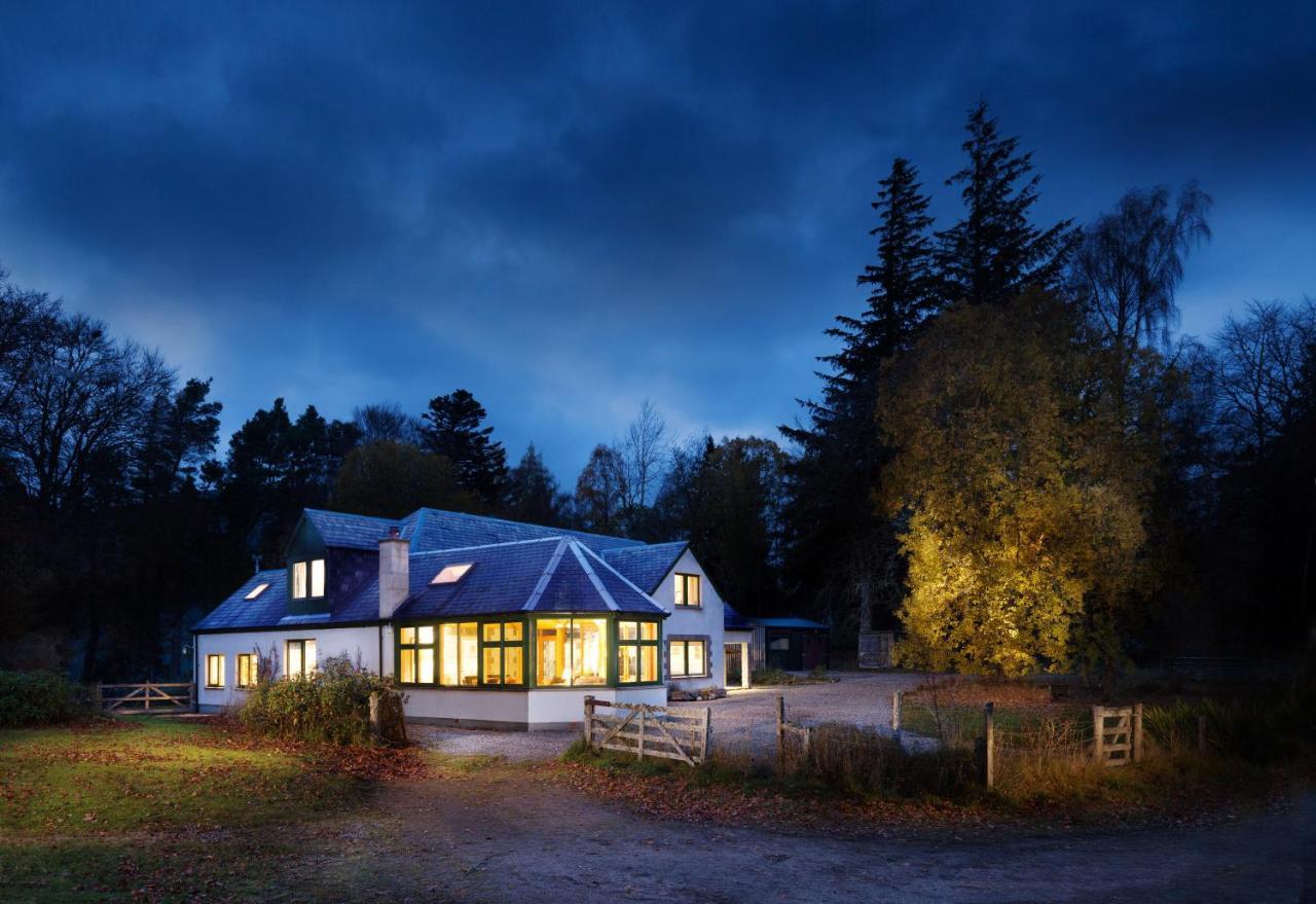 Glentruim Homestay B&B And Glamping Pods Newtonmore Exterior photo