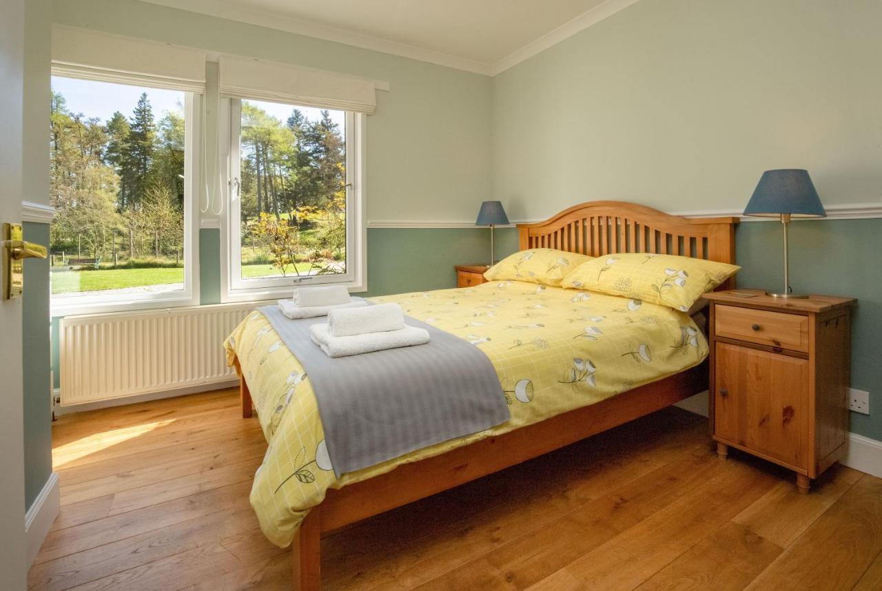 Glentruim Homestay B&B And Glamping Pods Newtonmore Exterior photo